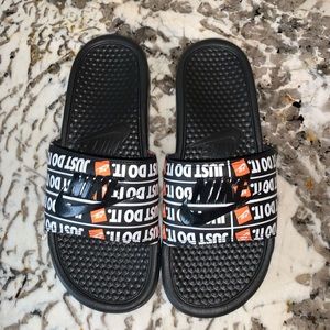 Nike Benassi JDI Print Men’s Slide Sandals